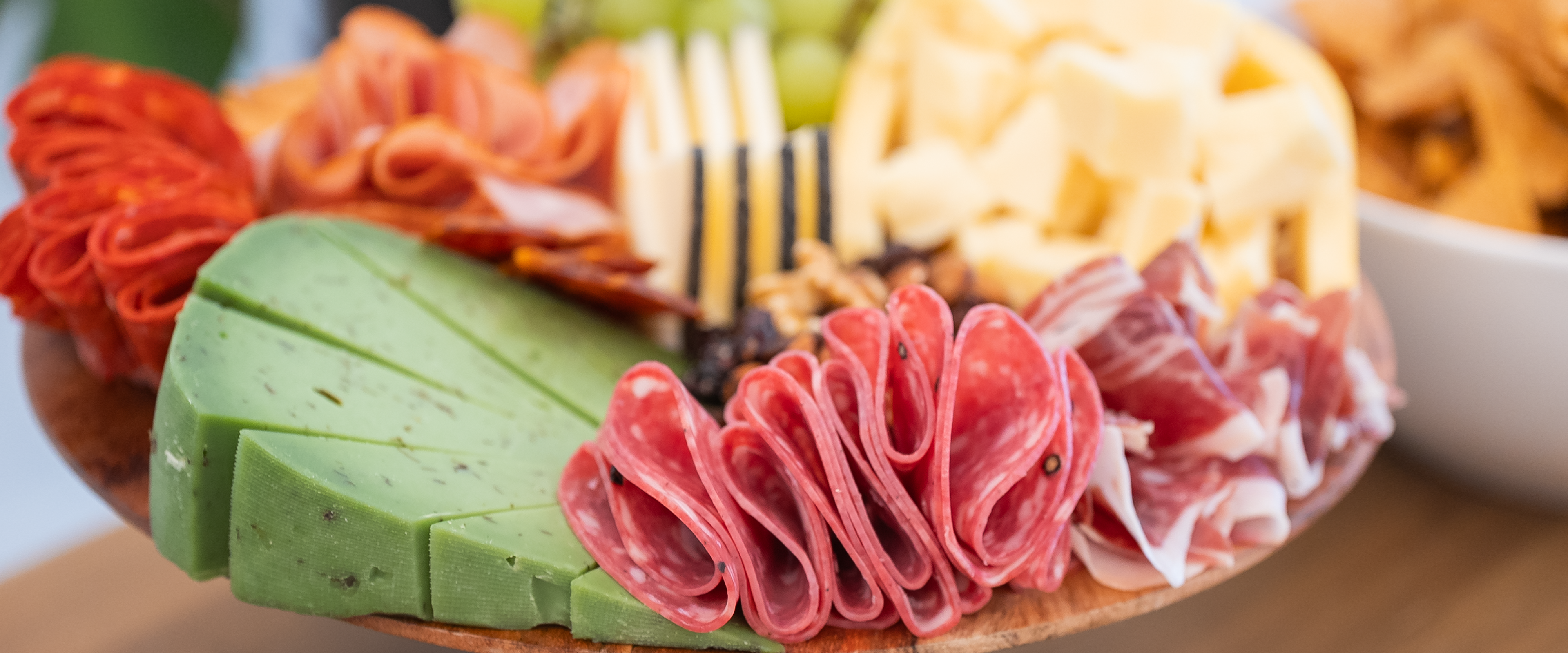 Charcutería y Quesos